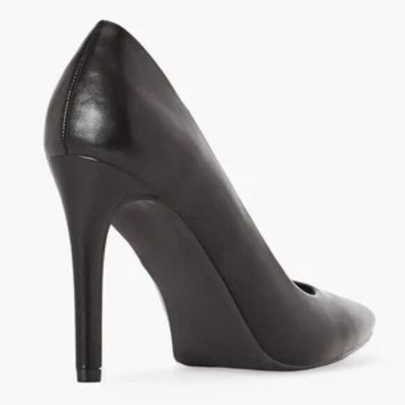 Sexy Size 12 Black Classic High Heeled Pumps By JustFab. - Picture 3 of 11